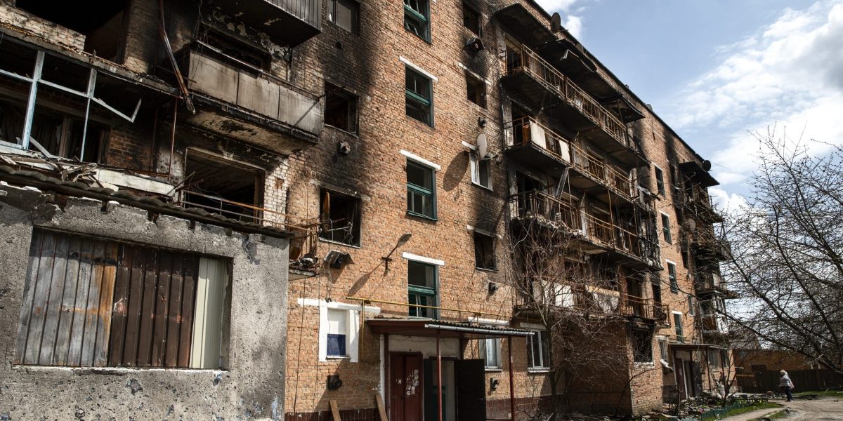 side-view-demolished-building-russian-s-war-ukraine